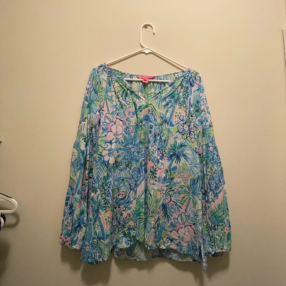 NWOT Lilly Blouse